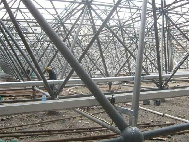 高安盘点螺栓球网架对选材方面的4点要求